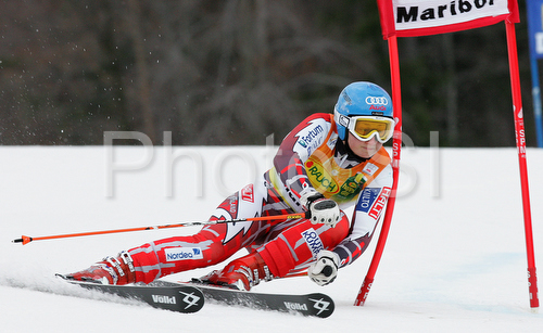 IMAGE: http://www.photo.si/img/other/spo_skiing_20080112nw_0287.jpg