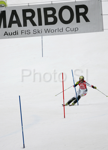 IMAGE: http://www.photo.si/img/other/spo_skiing_20080113nw_0750.jpg