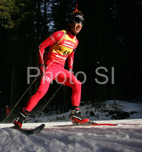 IMAGE: http://www.photo.si/img/sport/s_biathlon_20071215nw_1135.jpg