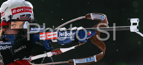 IMAGE: http://www.photo.si/img/sport/s_biathlon_20071216nw_0074.jpg