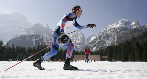 IMAGE: http://www.photo.si/img/sport/s_xcskiing_20070317nw_0329.jpg