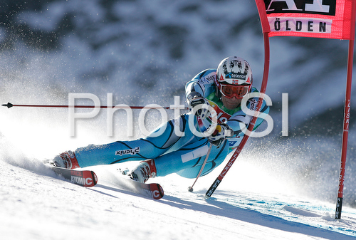 IMAGE: http://www.photo.si/img/sport/spo_skiing_20081026nw_01438.jpg