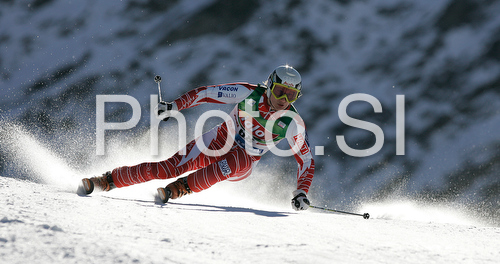 IMAGE: http://www.photo.si/img/sport/spo_skiing_20081026nw_01710.jpg
