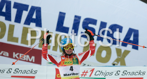 IMAGE: http://www.photo.si/img/sport/spo_skiing_20090111nw_06776.jpg