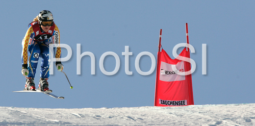 IMAGE: http://www.photo.si/img/sport/spo_skiing_20090117nw_07363.jpg