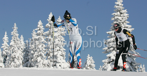 IMAGE: http://www.photo.si/img/sport/spo_xcskiing_20091220nw_01599.jpg