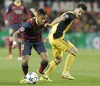 FC Barcelona Neymar Santos Jr (l) and Atletico de Madrid David Villa during the UEFA Champions League Round of 8, 1st Leg match between FC Barcelona and Club Atletico de Madrid at the Camp Nou in Barcelona, Spain on 2014/04/02.
